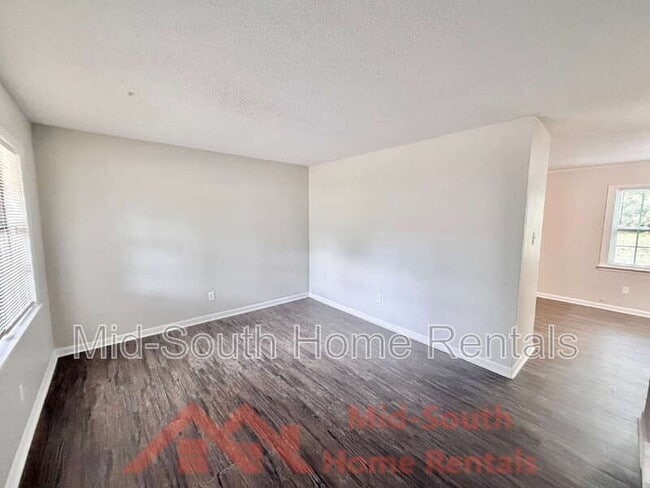 Photo - 3231 Harvester Ln