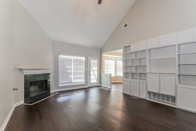 Photo - 9093 Weeping Cherry Ln