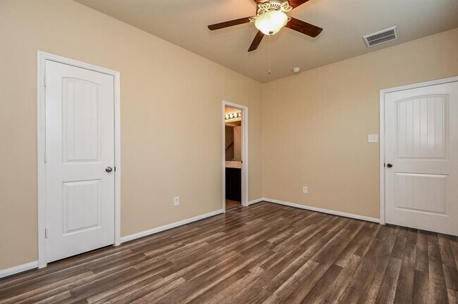 Photo - 19311 Vermillion Ct
