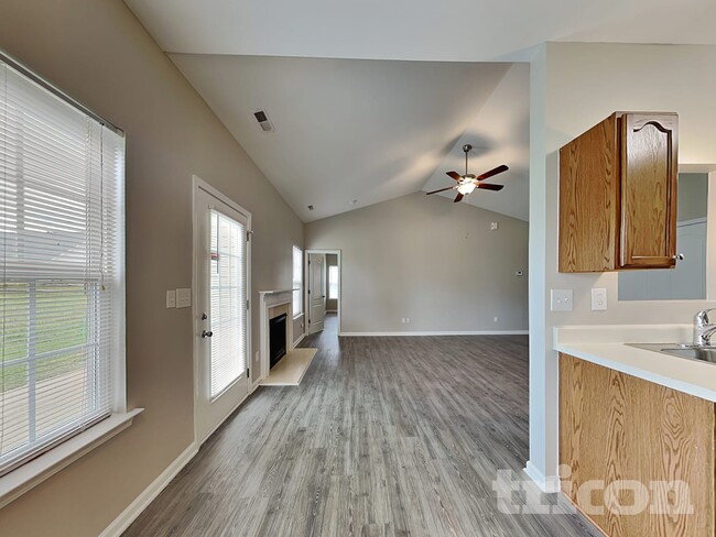 110 Newport Dr