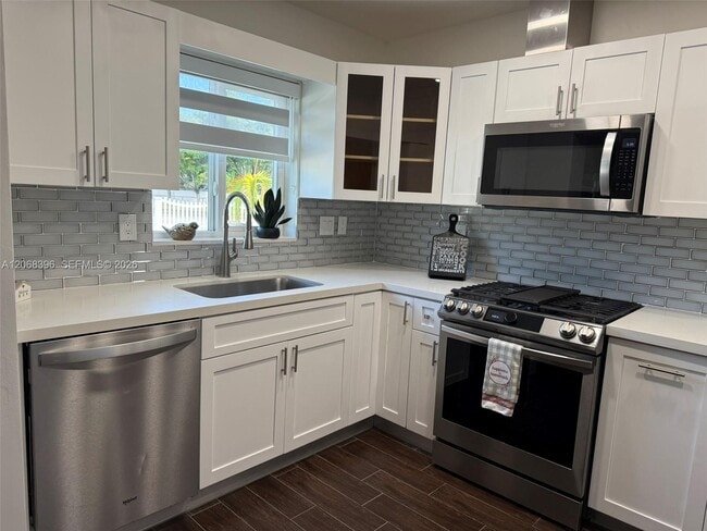 Photo - 5530 SW 96th Ave