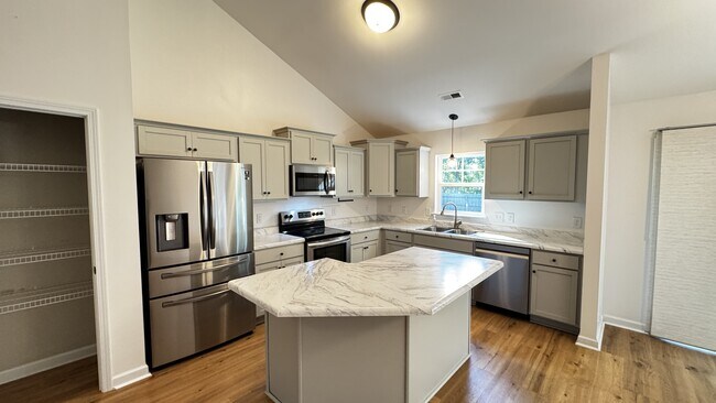 Photo - 225 Westfield Dr