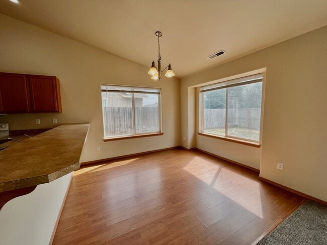 Photo - 310 E 28th Ave