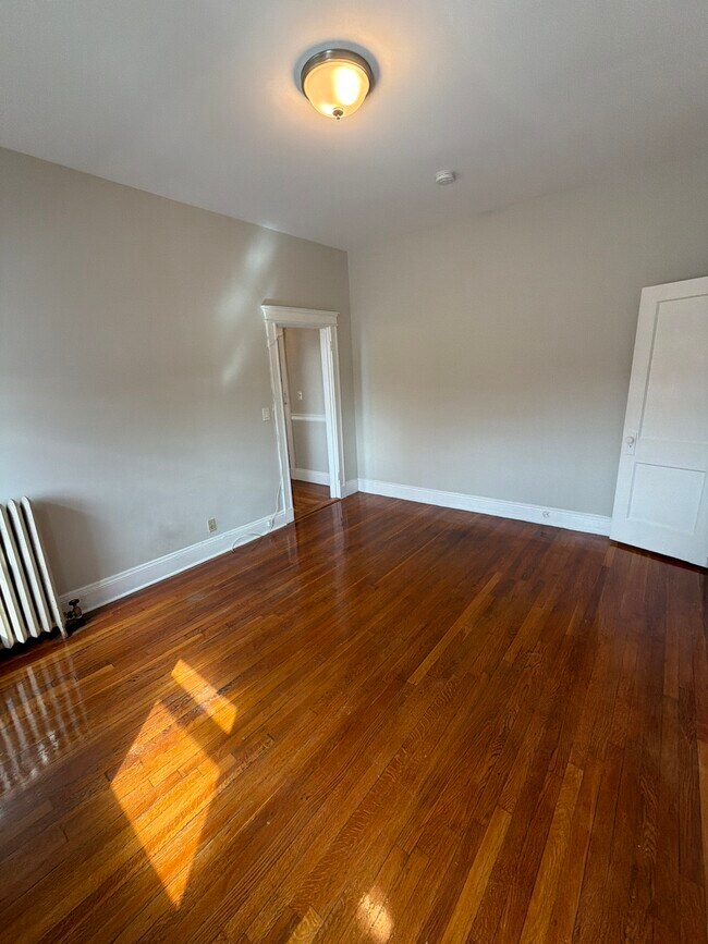 1197 Commonwealth Ave Unit 5