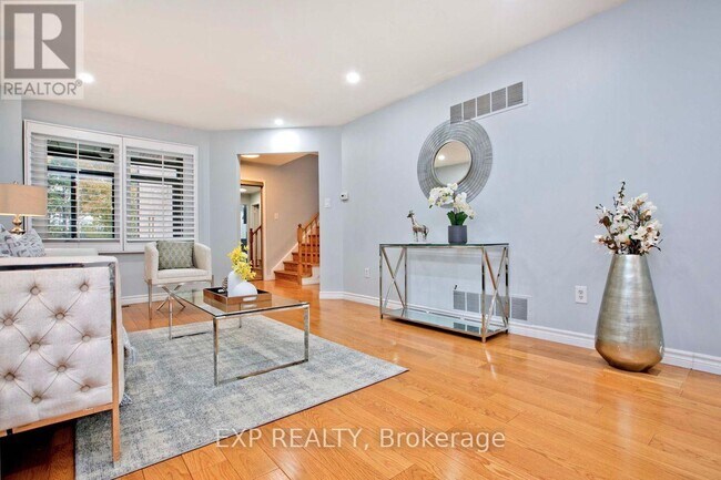 Photo - 57 Belvedere Crescent