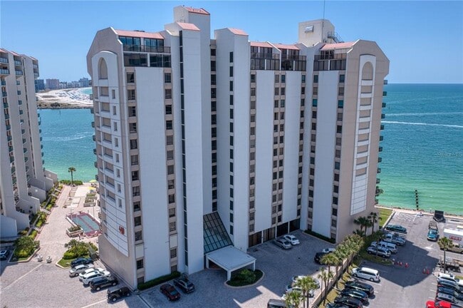 Building Photo - 440 S Gulfview Blvd Unit 1102 Rental