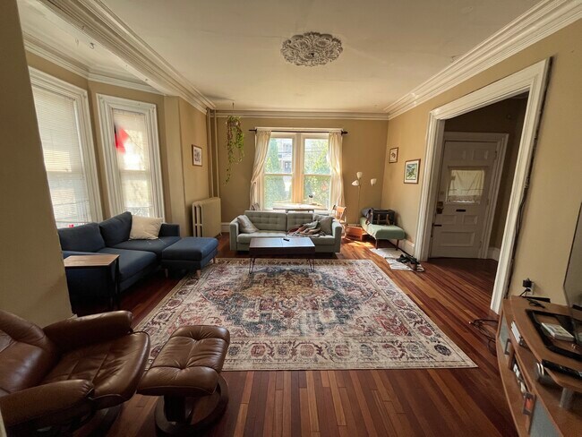 Photo - 13 Sparhawk St Unit 1