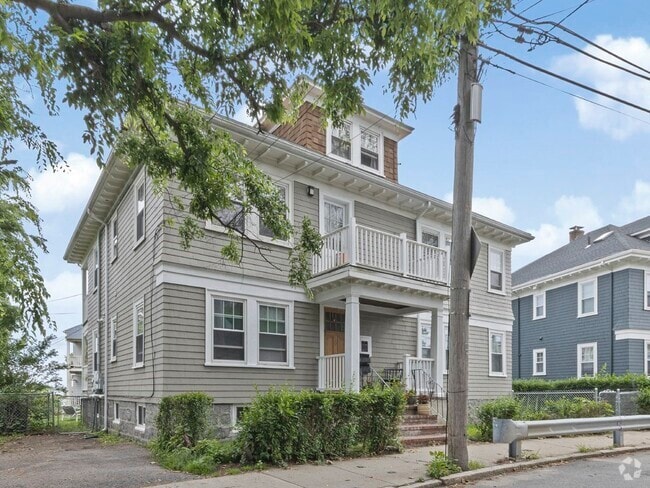 Building Photo - 195 Savin Hill Ave Unit 2 Rental