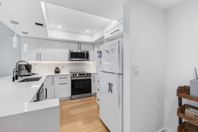 Photo - 50 SW 3rd Ave