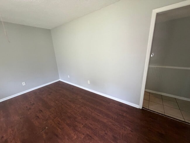 Photo - 5071 Gray Dr