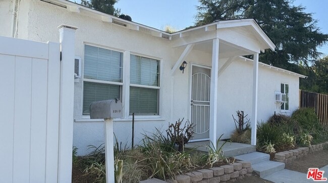Photo - 5910 Wilbur Ave