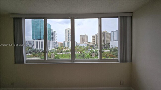 9143 SW 77th Ave Unit 804