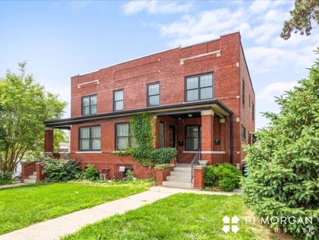 Building Photo - 3603 Davenport St Unit 3603-2 Rental