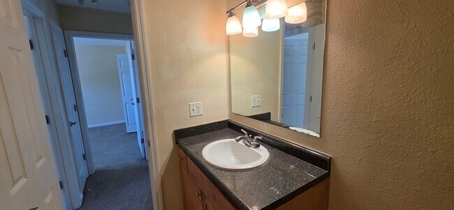 Photo - 108 Pompano Dr SE Unit # D