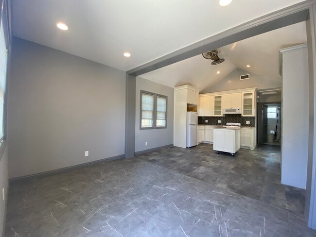 Photo - 1714 N Lincoln St