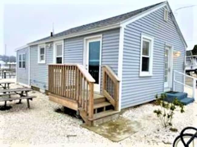 Photo - ****Warwick/Oakland Beach – Waterfront Single Family Home - $1,750****