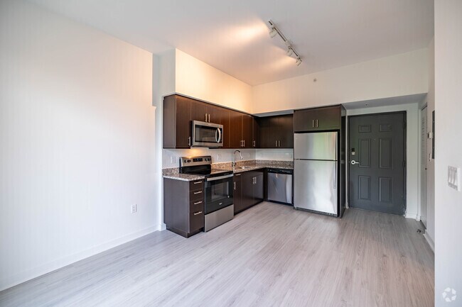 1BD, 1BA - 550SF - Living Room/Kitchen