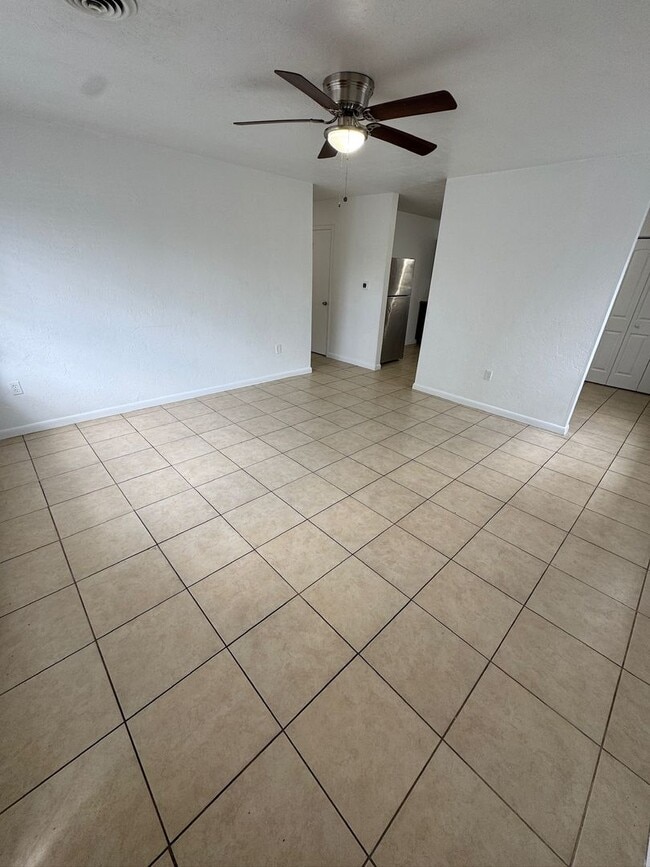 Photo - 1643 NE 70th St