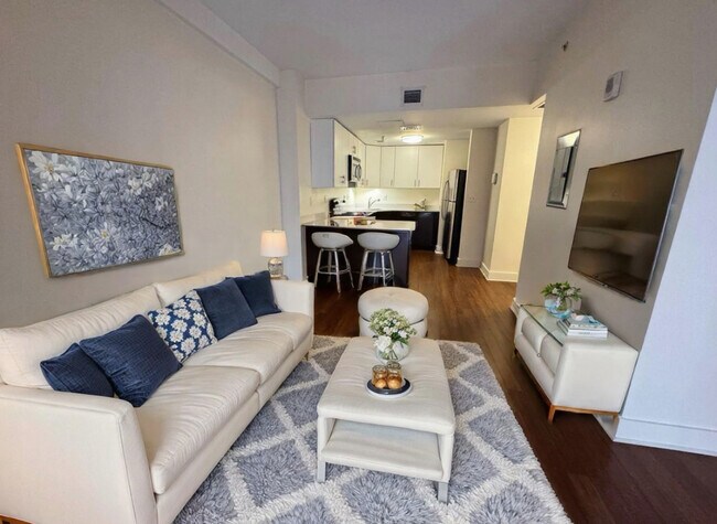 Building Photo - 10 Winter St Unit 305