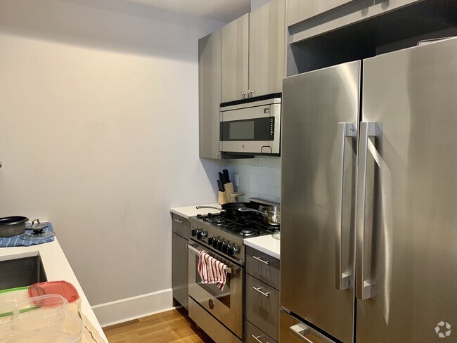 Building Photo - 5 Mohawk St Unit 1F Rental