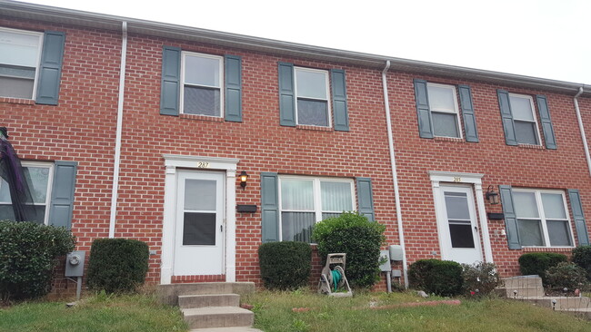 3 Bedroom, 1.5 Bath Townhouse in Aberdeen MD! - 3 Bedroom, 1.5 Bath Townhouse in Aberdeen MD!