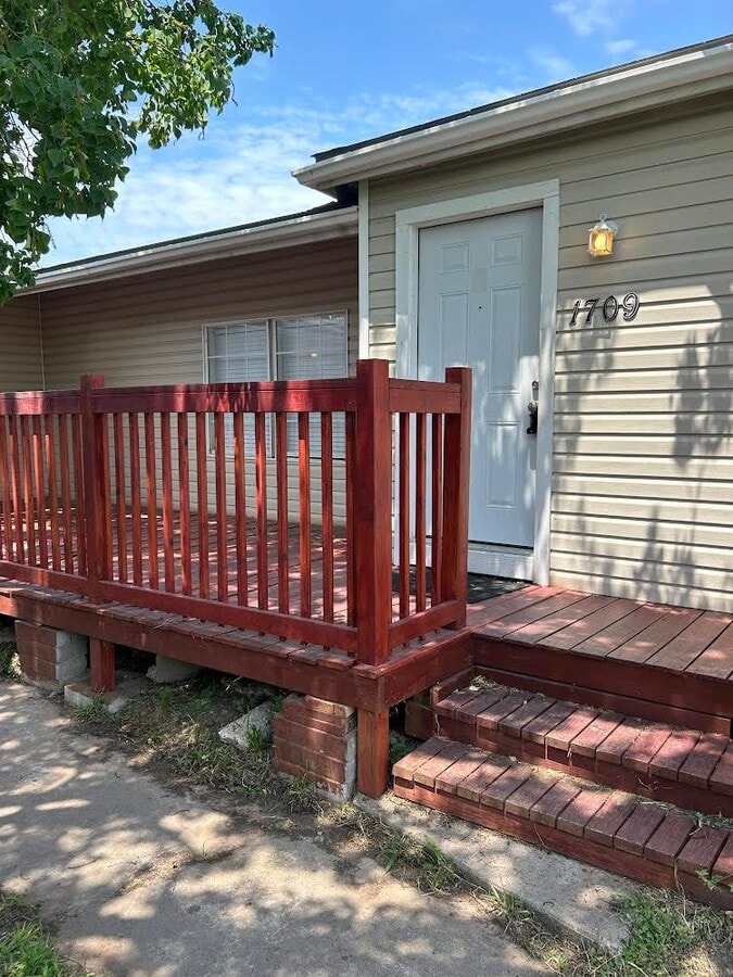 Photo - 1709 W 4th St