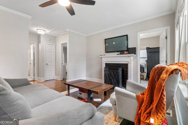 Photo - 1759 N Olympian Way SW