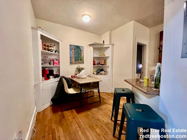 Photo - 66 Egmont St Unit 5