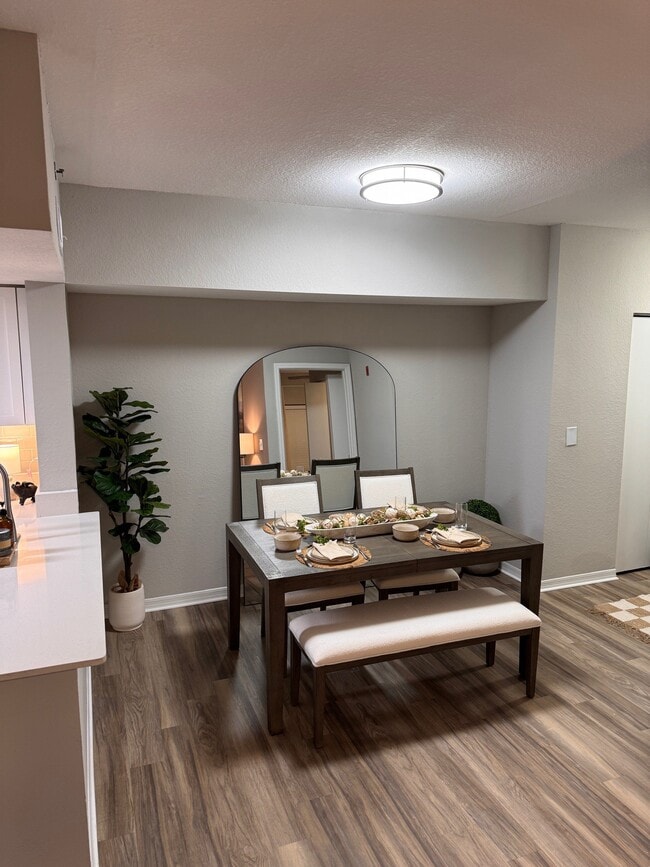 Comedor con planta Willow | Aspire at Gateway - Aspire at Gateway