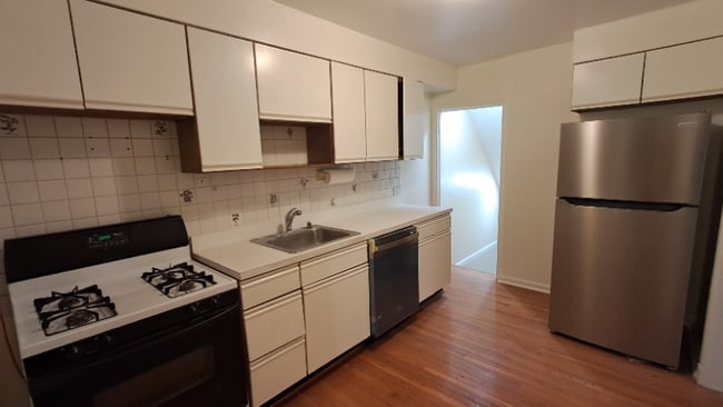 Photo - 855 Reverdy Rd