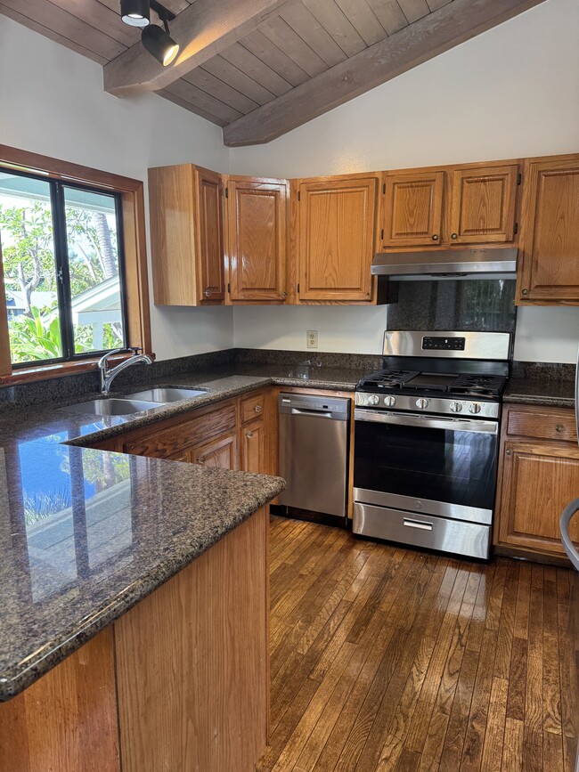 Photo - 3655 Brewer Rd