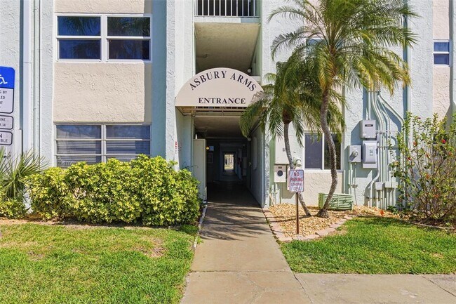 801 83rd Ave N Unit 510