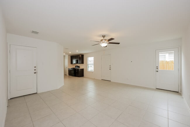 Photo - 2984 Wallace Wls Ct