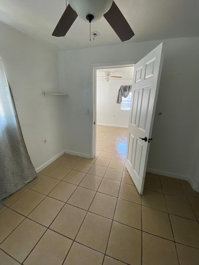 Photo - 1031 Kenwood Ave