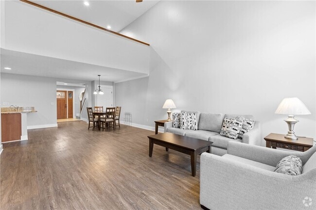 Building Photo - 7149 Challenger Cir Rental