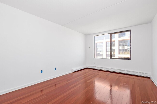 Photo - 4 Martine Ave Unit 1120