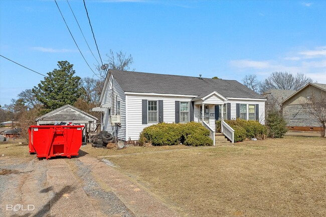 Photo - 3814 Lakeshore Dr