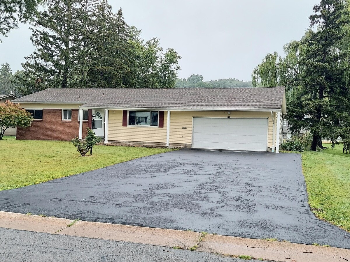 Photo - 34 Spier Ave