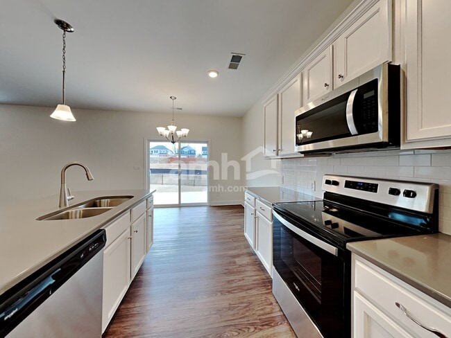 Photo - 113 Keyser Dr