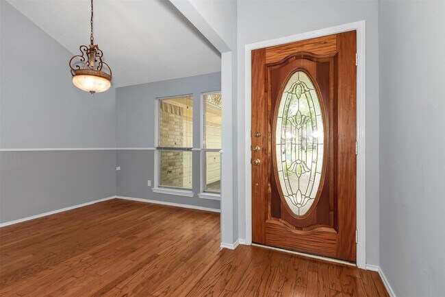 Photo - 73 Timberspire Ln
