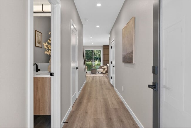 Photo - 10905 SE Home Ave