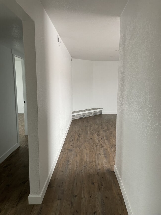 Photo - 111 Lilac Way