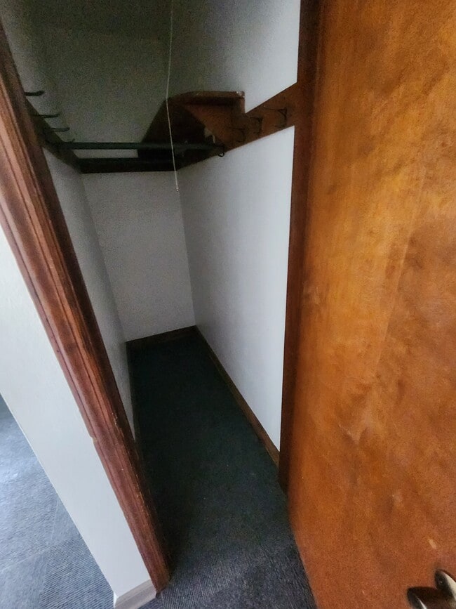 Photo - Becher Unit 3