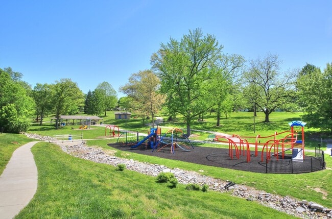 Photo - 3 Bed/3.5 Bath Home for Rent in Bridgeton (Pattonville School District)