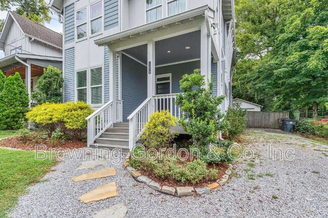 Photo - 1137B Kirkland Ave