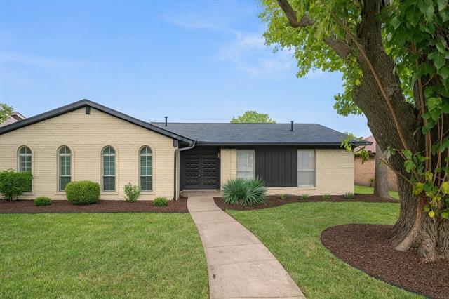 Building Photo - 2813 Raintree Dr