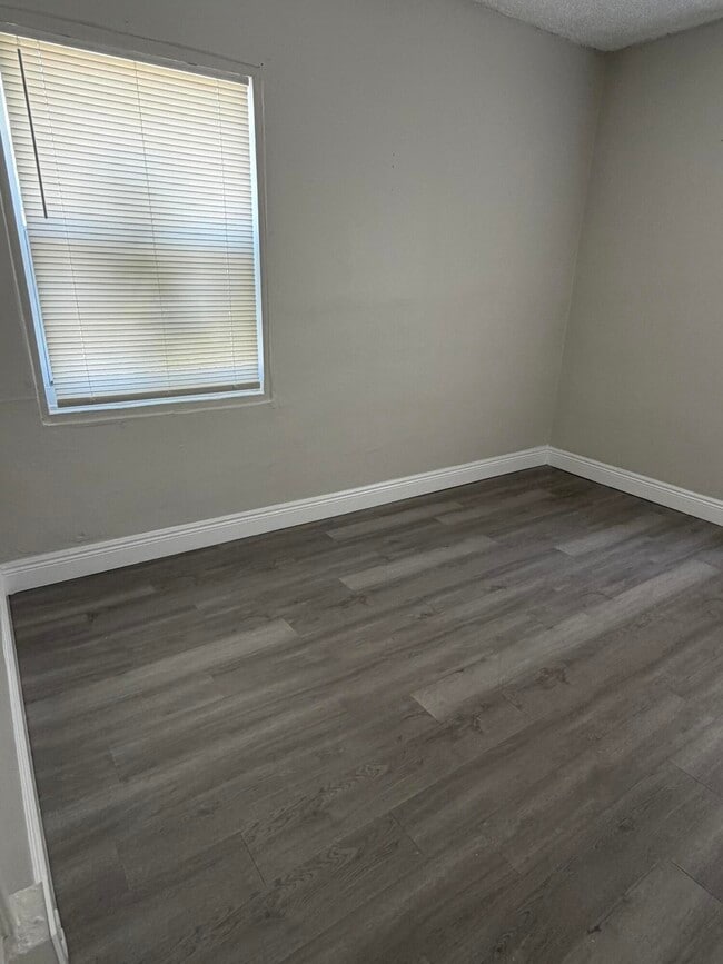 Photo - 2850 NW 14th St