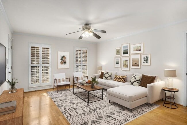 Photo - 1101 Collier Rd NW Unit L3