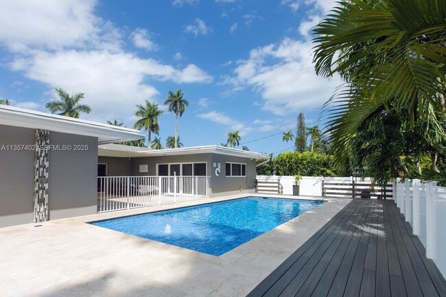 Photo - 1218 Hollywood Blvd