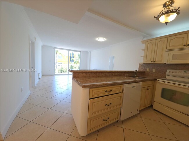 Photo - 401 Ocean Dr Unit 304